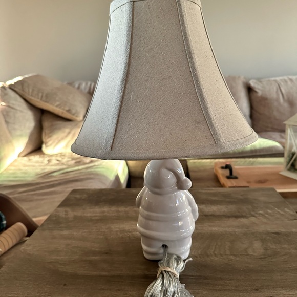 White Santa lamp with lampshade - NO light bulb - Picture 4 of 4